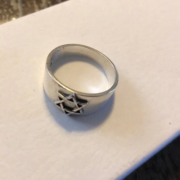 Star David ring - Picture 1 of 3